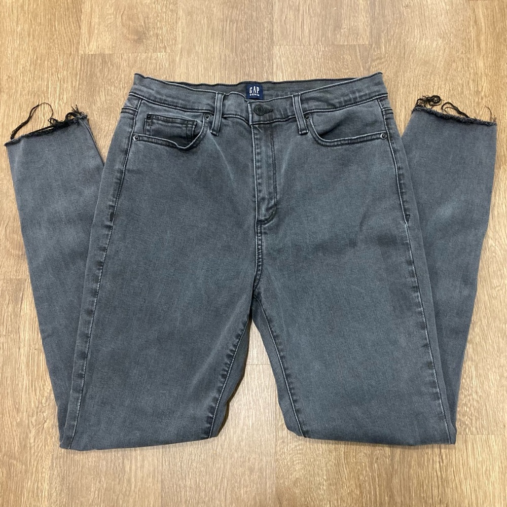 GAP Women’s Charcoal Denim High Rise Jeans 31R True Skinny